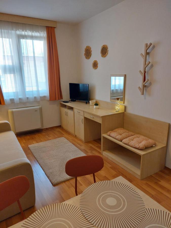 Myrelax Apartment - Hajdúszoboszló Εξωτερικό φωτογραφία