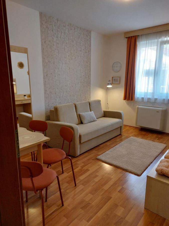 Myrelax Apartment - Hajdúszoboszló Εξωτερικό φωτογραφία
